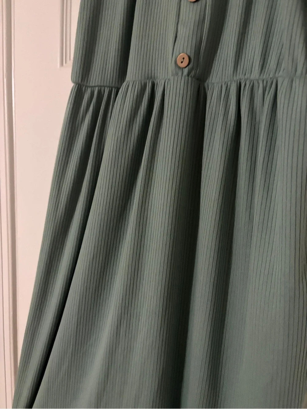 New with tags Girl’s Sage Green Button-Front Midi Dress